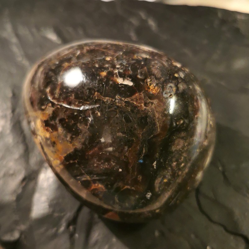 Opale noire de Madagascar - pièce unique 1 - 1ere chakra